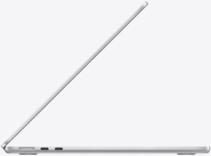 Otwarty MacBook Air w kolorze srebrnym widziany z boku